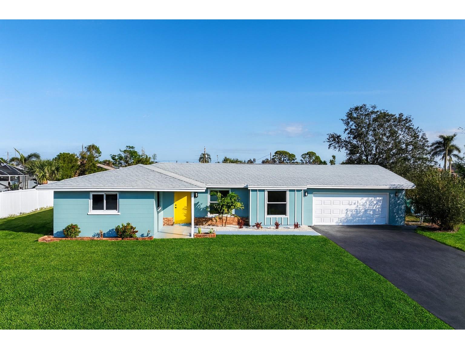 114 Francis Drive NE Port Charlotte FL 33952 A4675199 image1