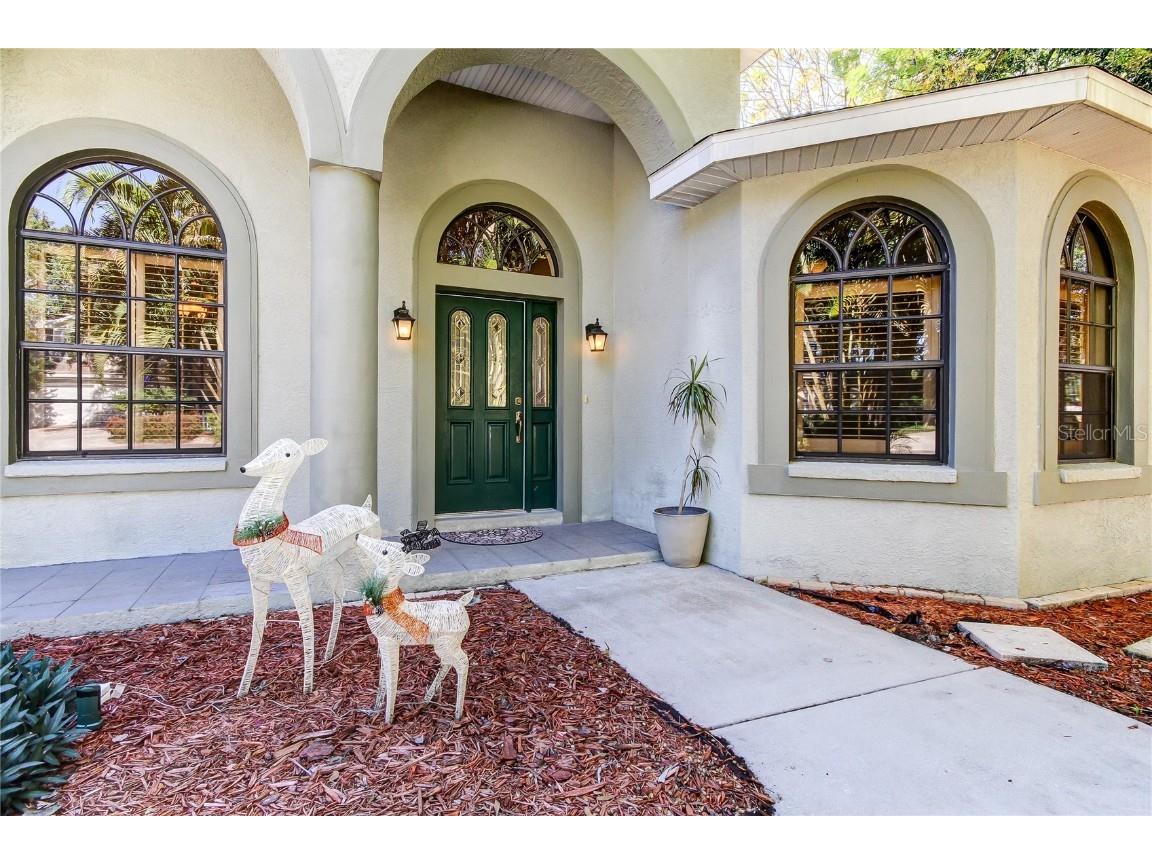 114 Irwin Street E Safety Harbor FL 34695 U8143739 image1