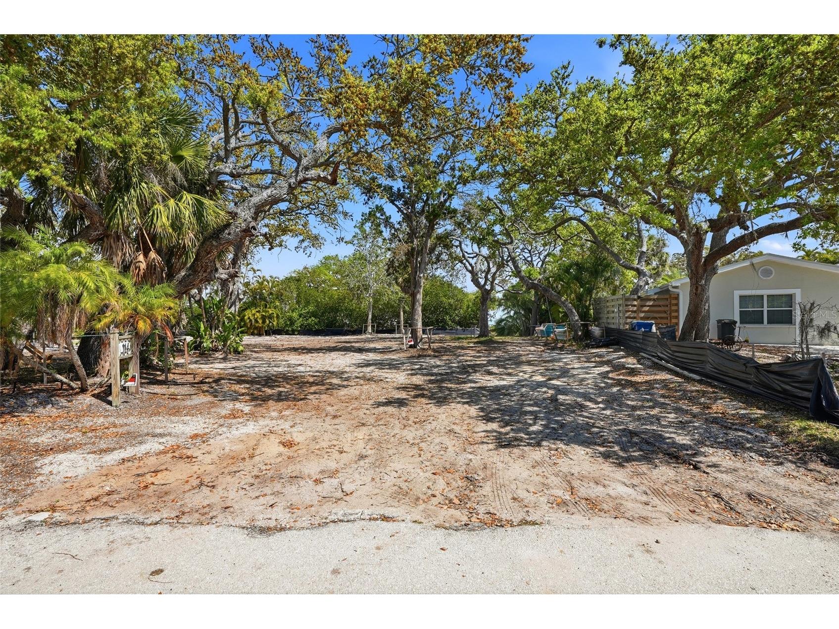 114 Island Circle Sarasota FL 34242 - SALTWATER CANAL TB8487309 image15