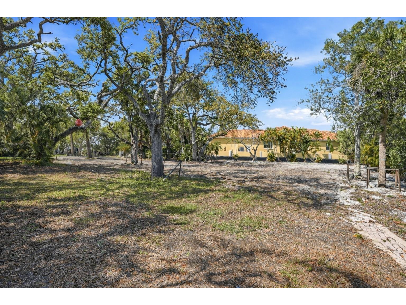 114 Island Circle Sarasota FL 34242 - SALTWATER CANAL TB8487309 image17