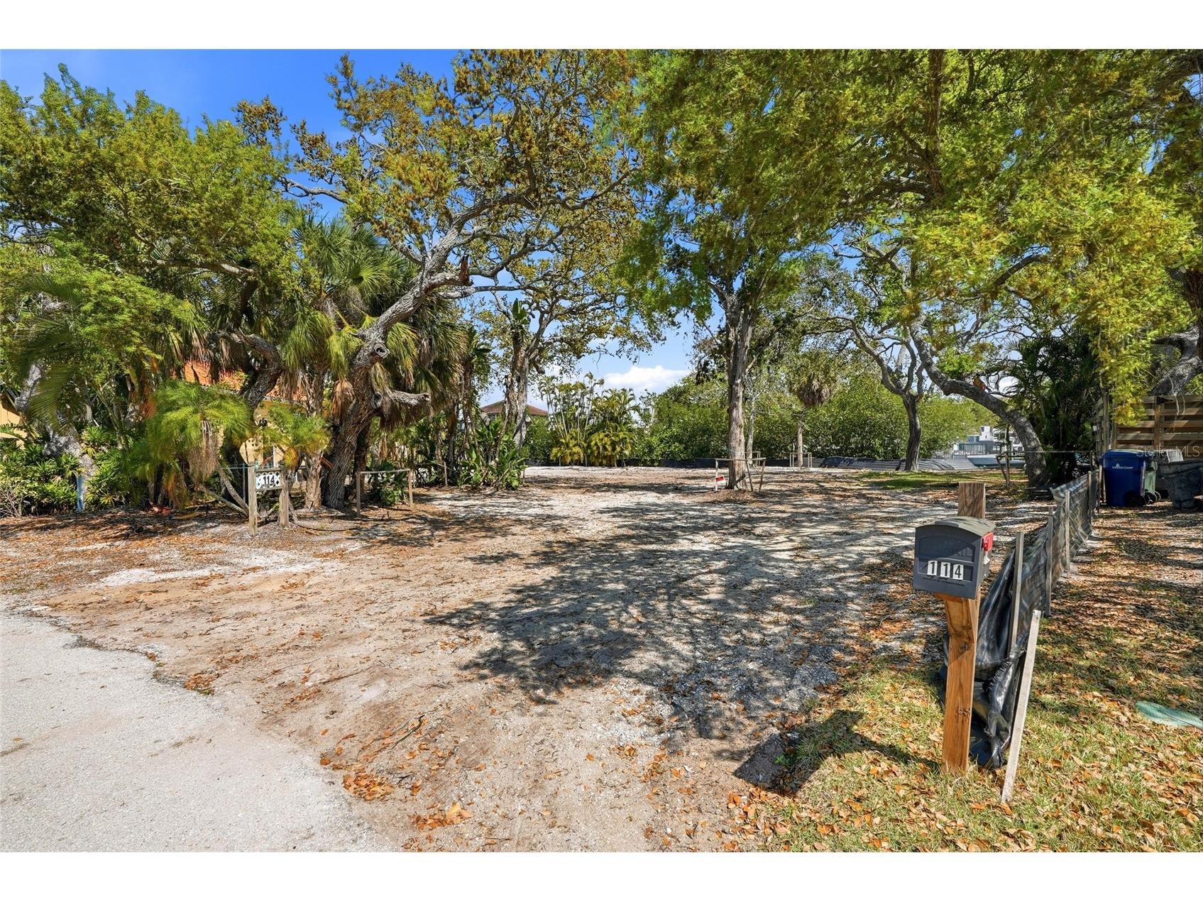 114 Island Circle Sarasota FL 34242 - SALTWATER CANAL TB8487309 image8
