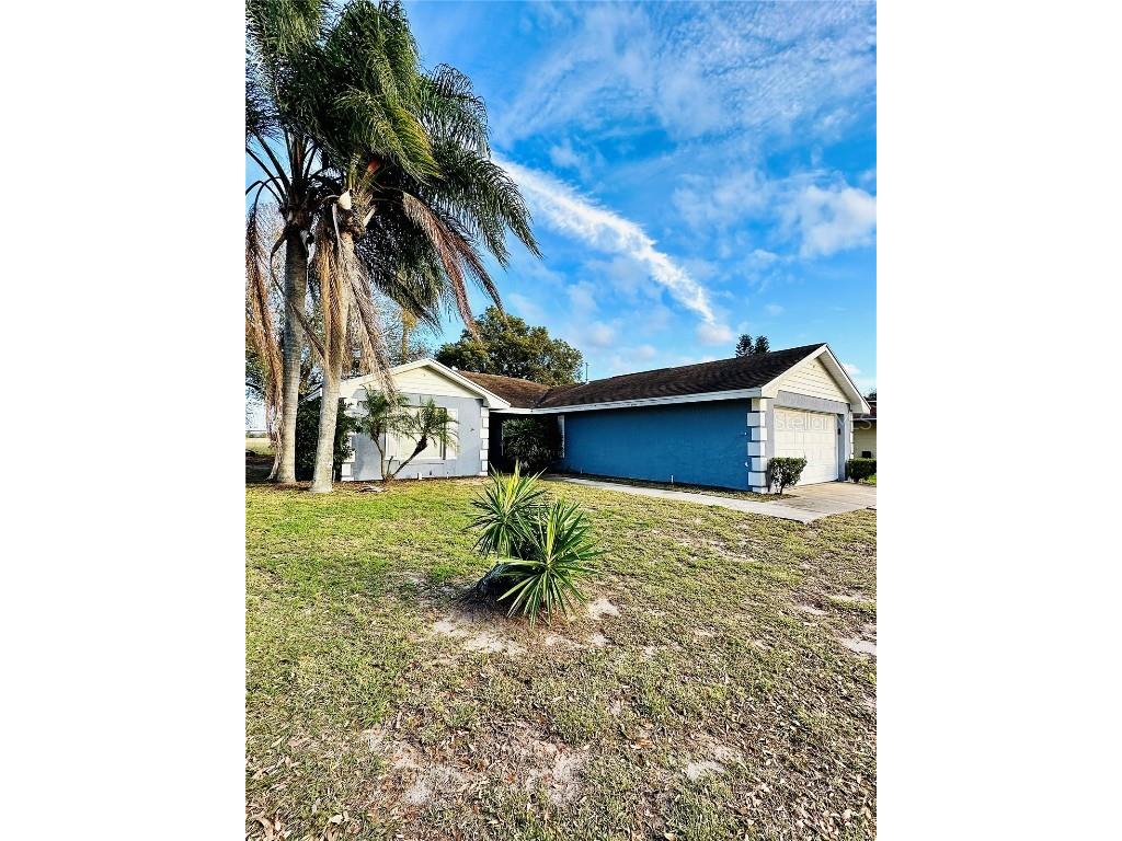 114 Lake Daisy Terrace Winter Haven FL 33884 P4928765 image1