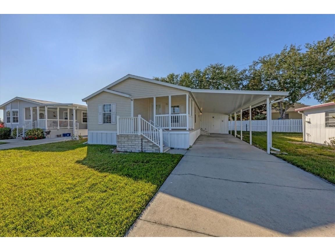 114 Lakeview Drive Palmetto FL 34221 A4565225 image1