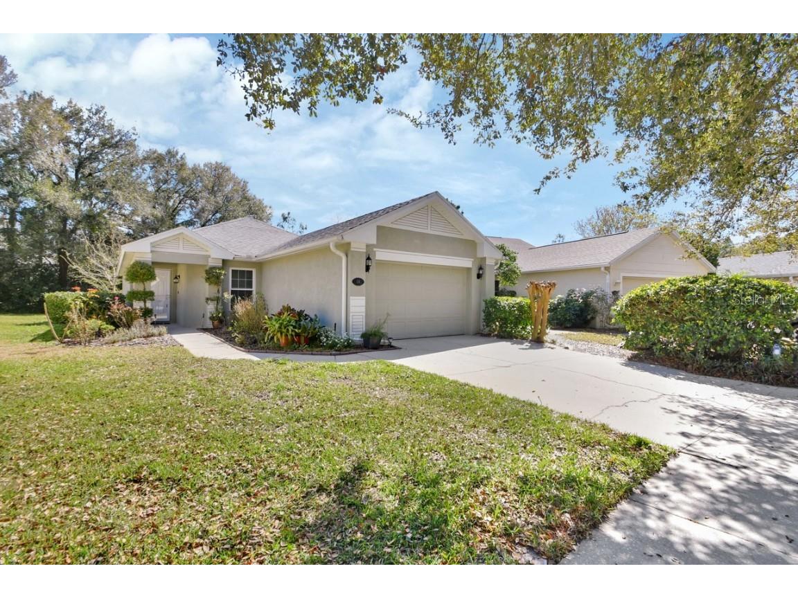114 Littleton Circle Deland FL 32724 V4941095 image1