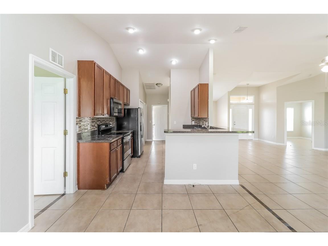 114 Majestic Gardens Court Winter Haven FL 33880 TB8452834 image3