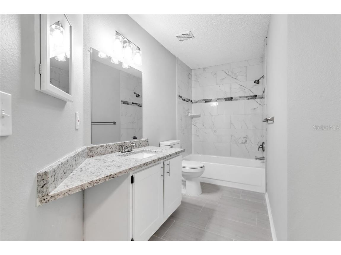 114 Pine Hollow Drive #114 Englewood FL 34223 A4671226 image25