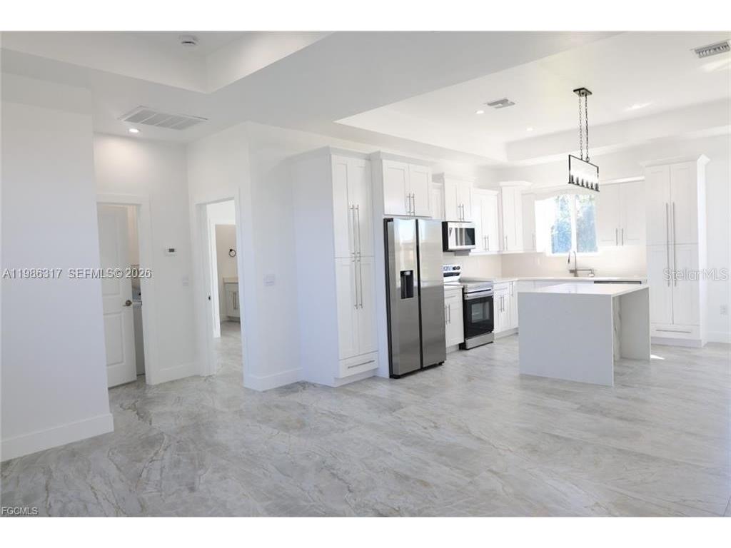 114 Preston Street Lehigh Acres FL 33974 O6392899 image4