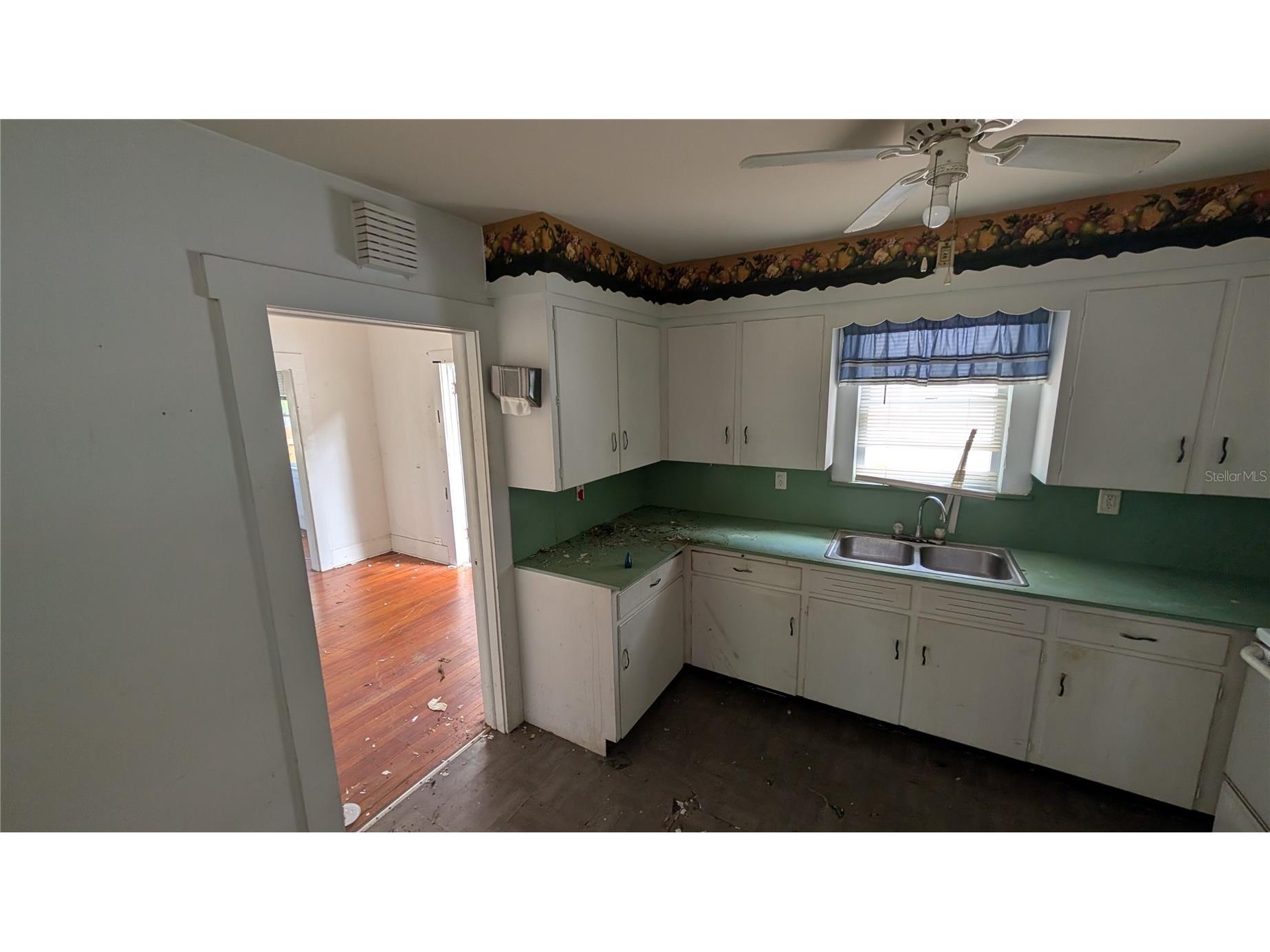 114 S Bungalow Park Avenue Tampa FL 33609 TB8491887 image24