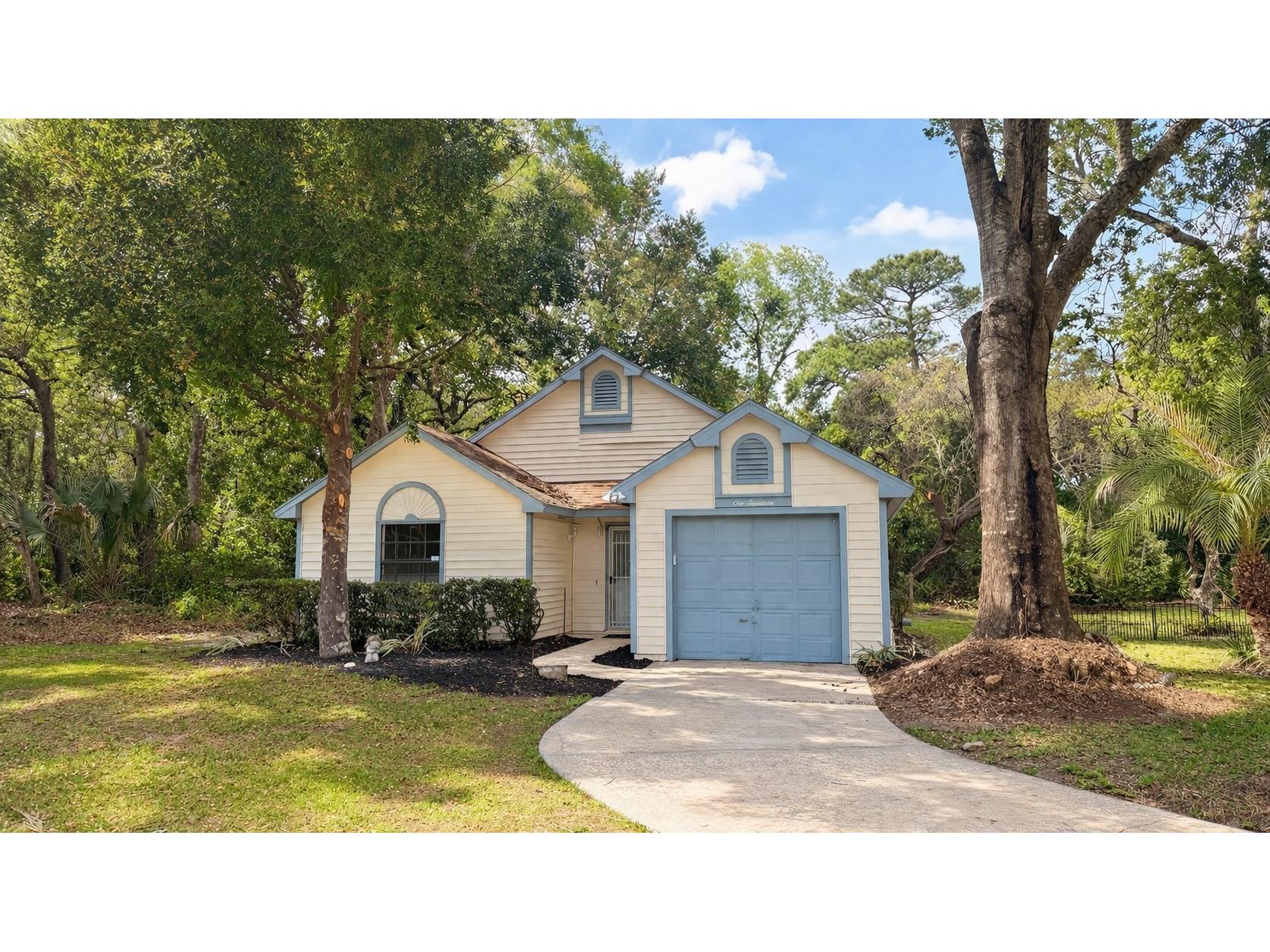 114 Spreading Oak Court Sanford FL 32773 A4689319 image1