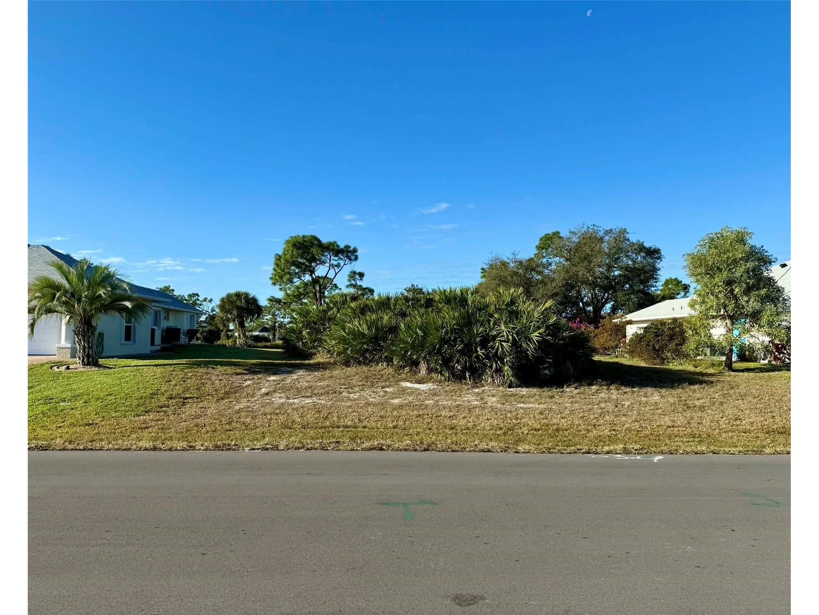 114 Tournament Road Rotonda West FL 33947 D6145446 image1