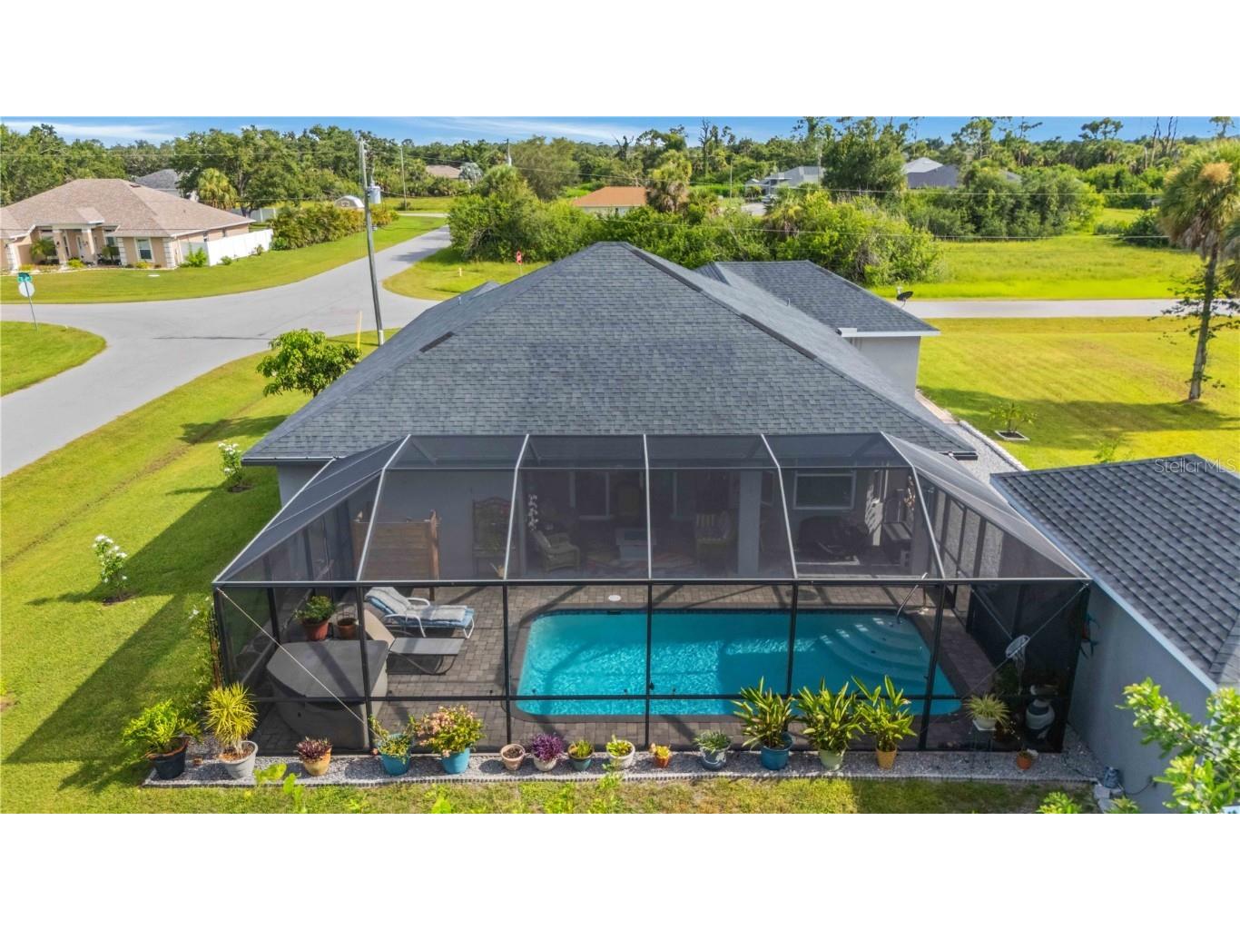 114 Venice Road Rotonda West FL 33947 C7513123 image4