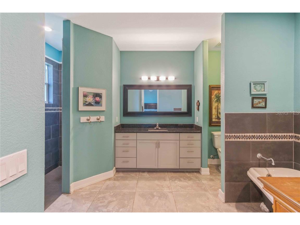 114 Venice Road Rotonda West FL 33947 C7513123 image64