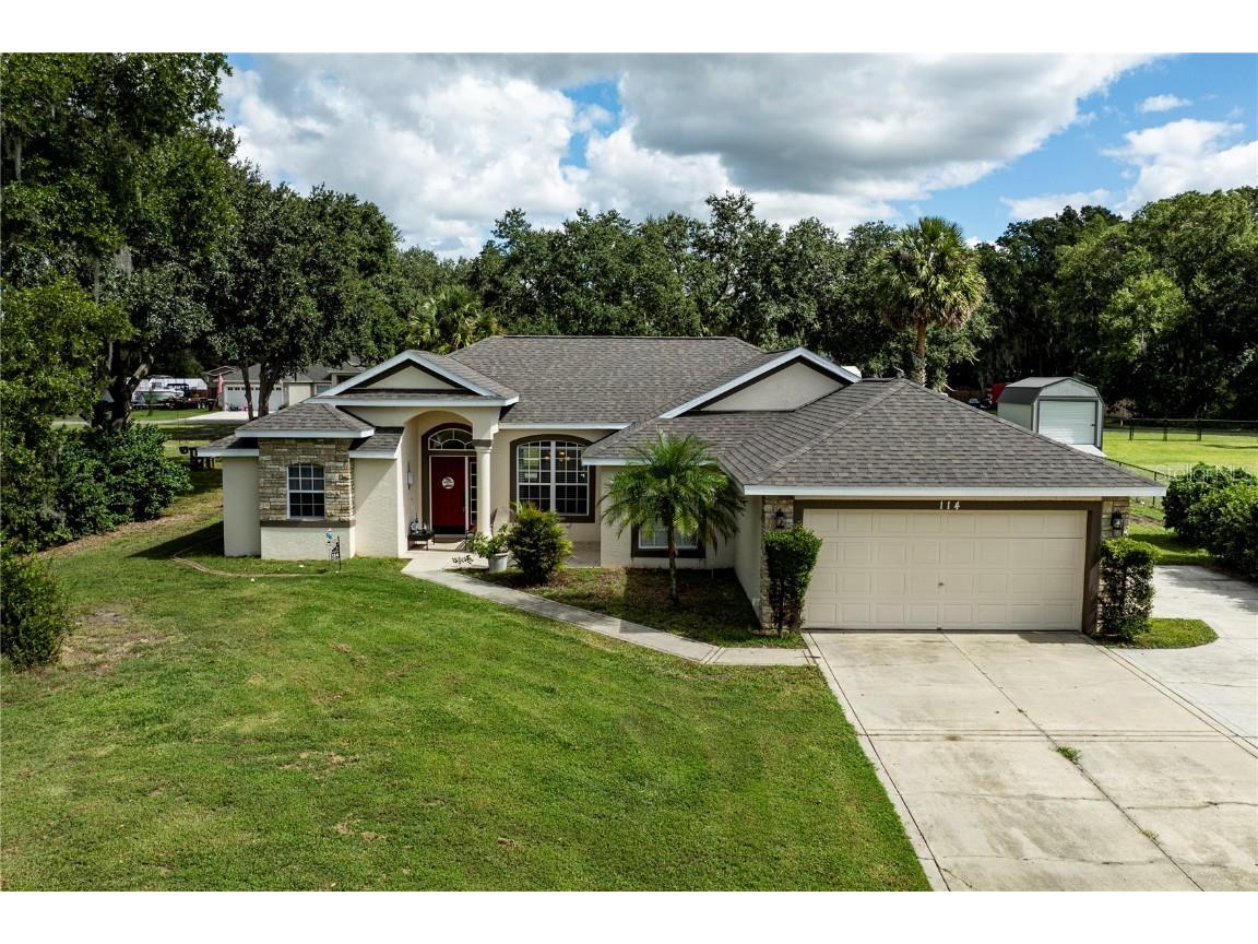 114 Wingfield Drive Umatilla FL 32784 - LAKE ELLA G5103435 image1