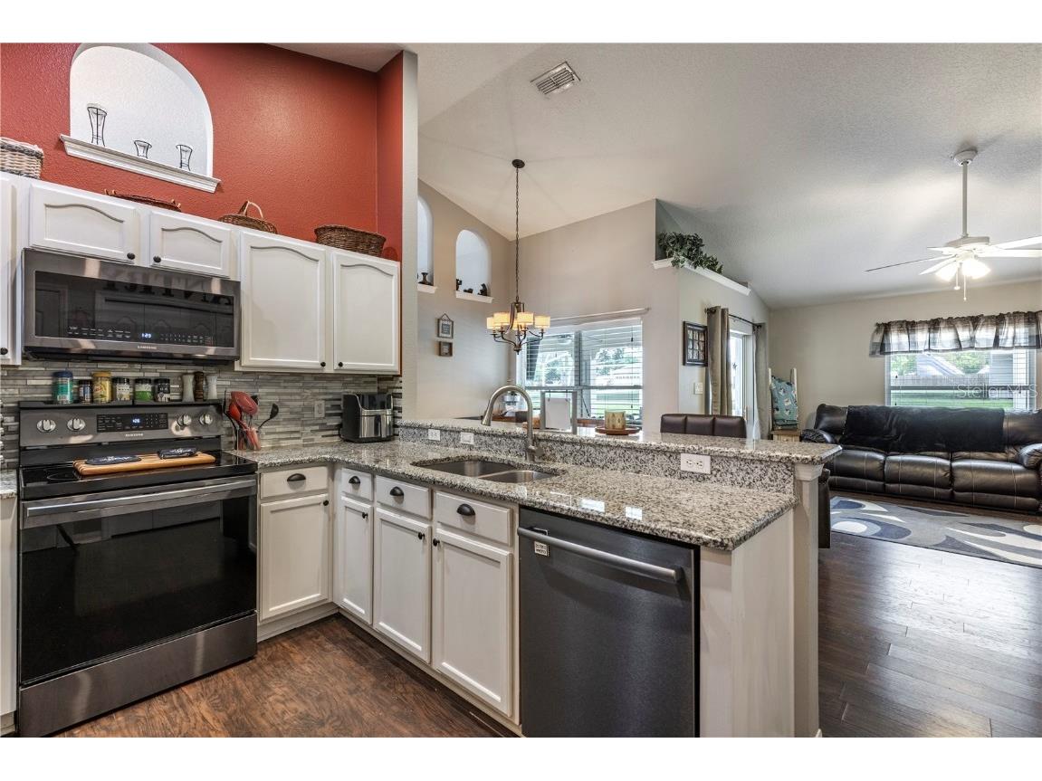 114 Wingfield Drive Umatilla FL 32784 - LAKE ELLA G5103435 image21