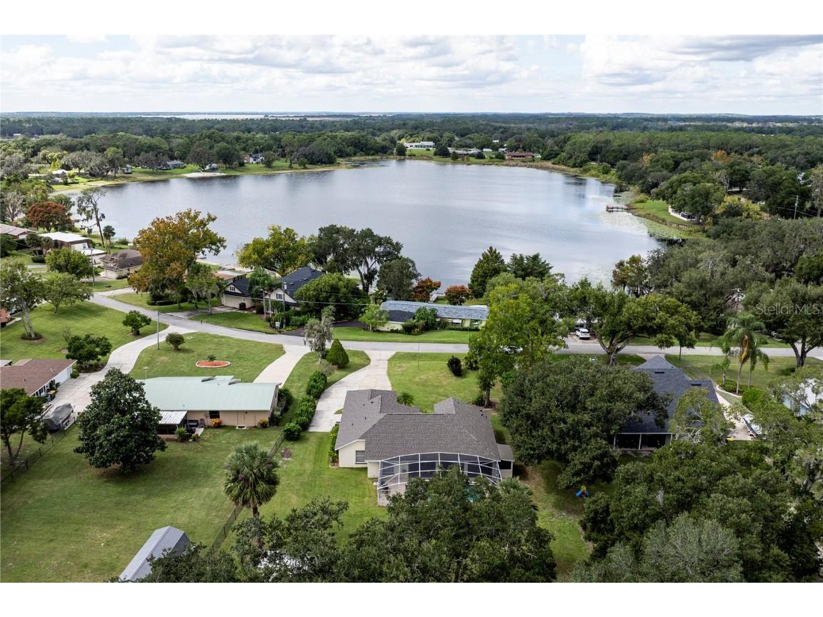 114 Wingfield Drive Umatilla FL 32784 - LAKE ELLA G5103435 image3