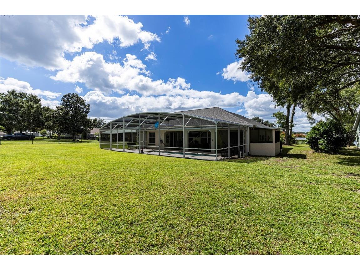 114 Wingfield Drive Umatilla FL 32784 - LAKE ELLA G5103435 image5