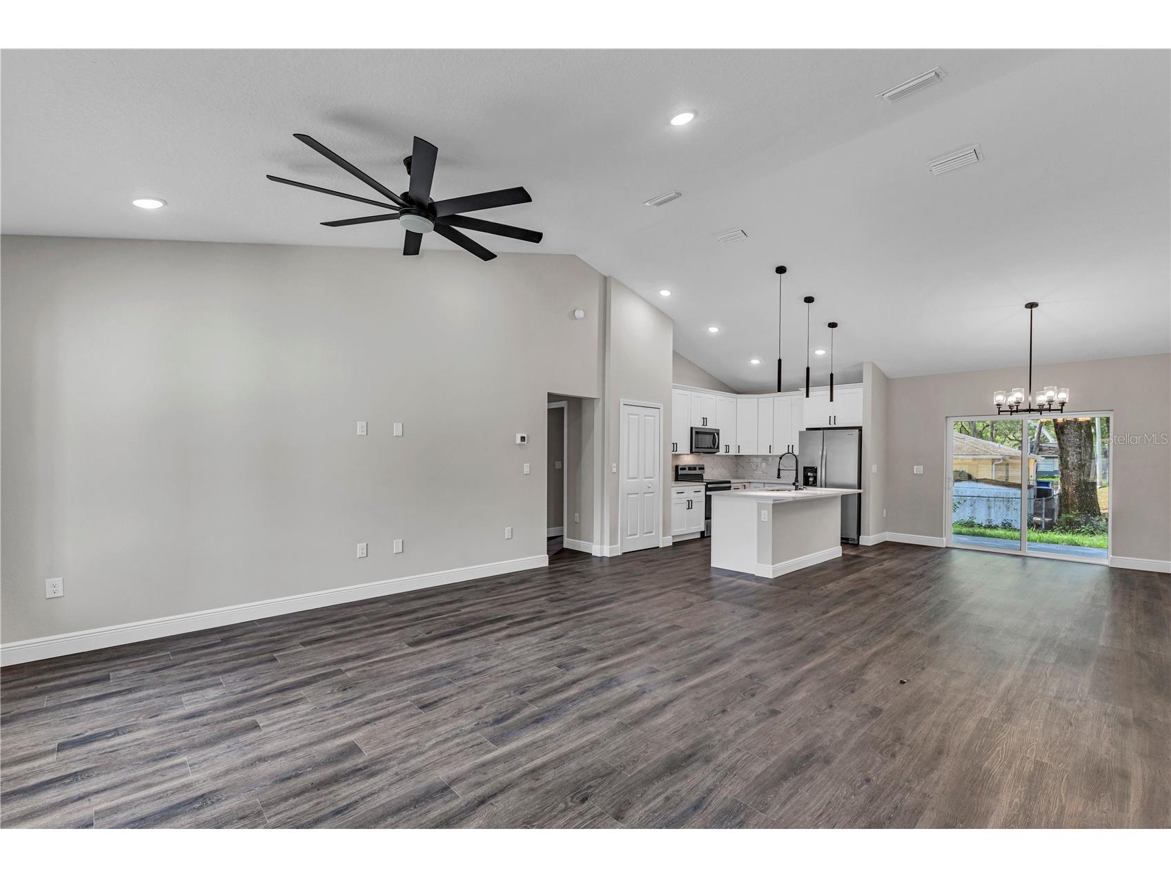 1140 20th Street Orange City FL 32763 V4948710 image6