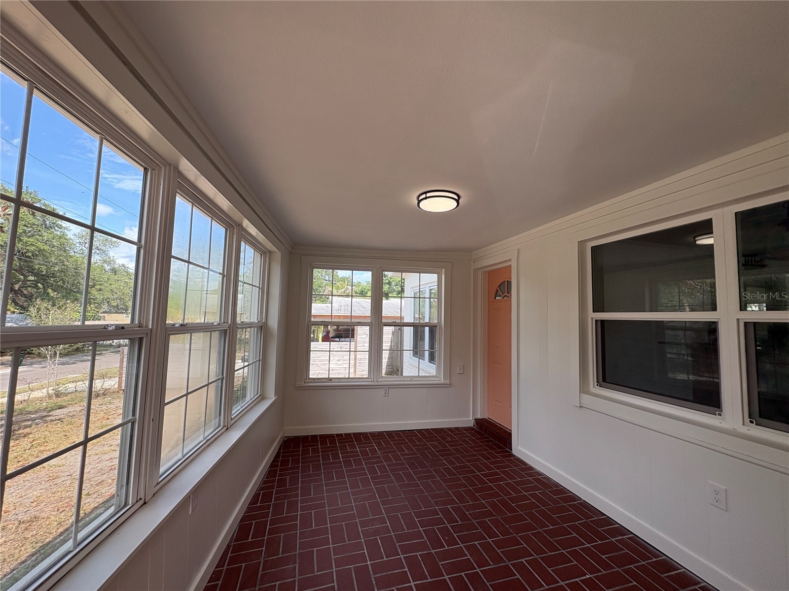 1140 3rd Street N Safety Harbor FL 34695 TB8503571 image6
