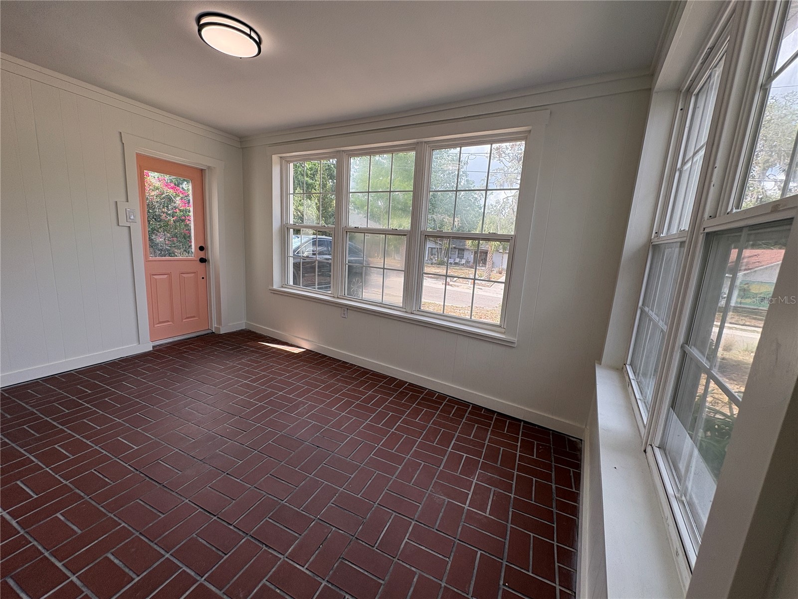 1140 3rd Street N Safety Harbor FL 34695 TB8503571 image7