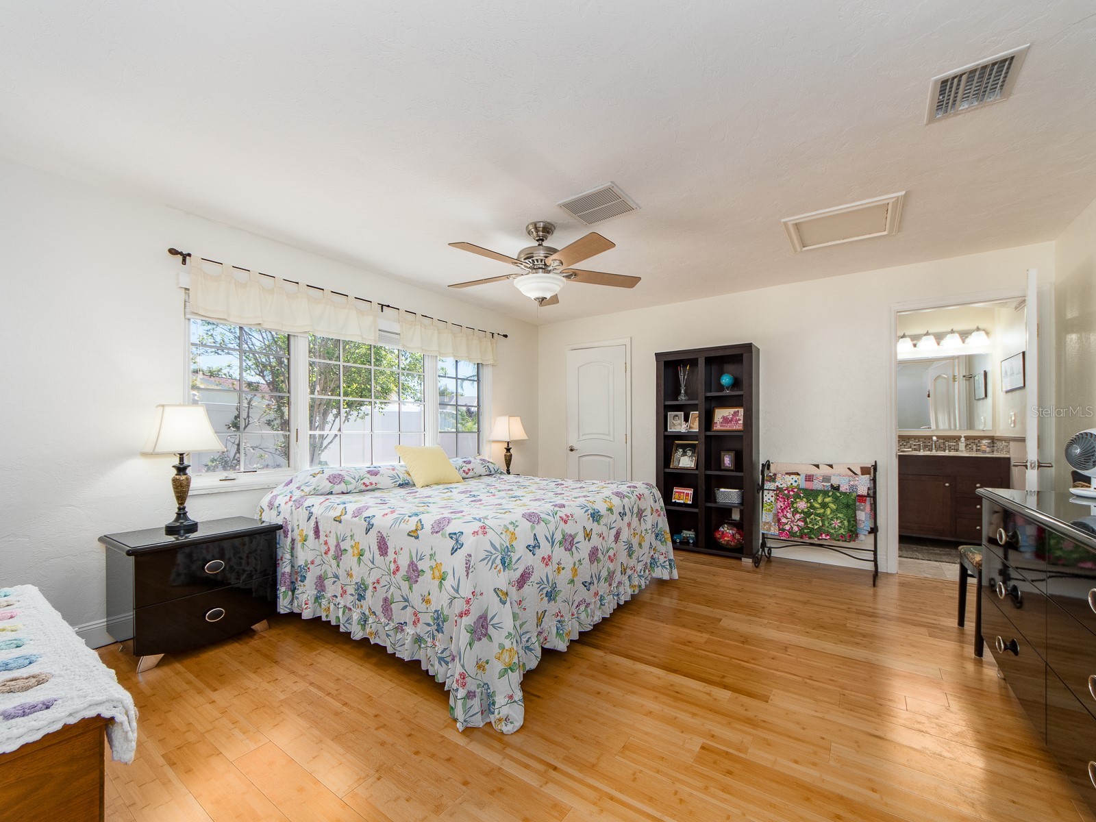 1140 81st Street S Saint Petersburg FL 33707 TB8461856 image31