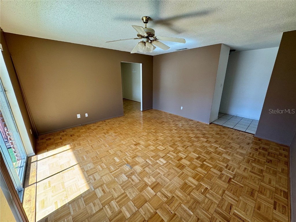 1140 84th Avenue N #D Saint Petersburg FL 33702 A4676161 image4