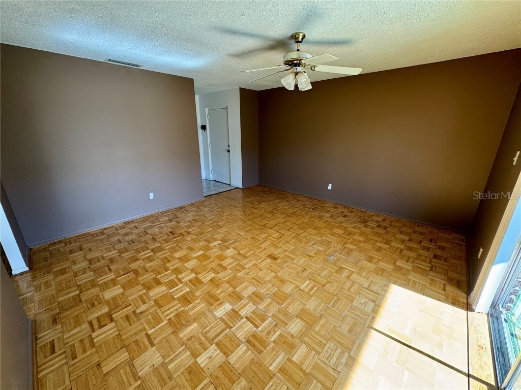 1140 84th Avenue N #D Saint Petersburg FL 33702 A4676161 image5