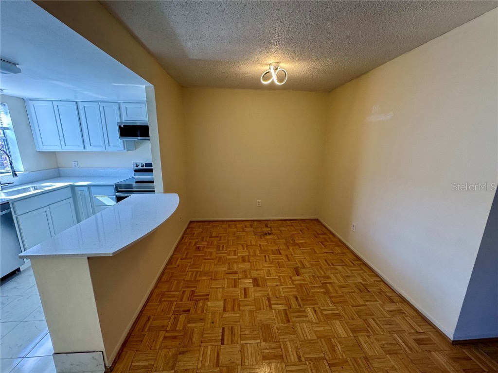 1140 84th Avenue N #D Saint Petersburg FL 33702 A4676161 image7