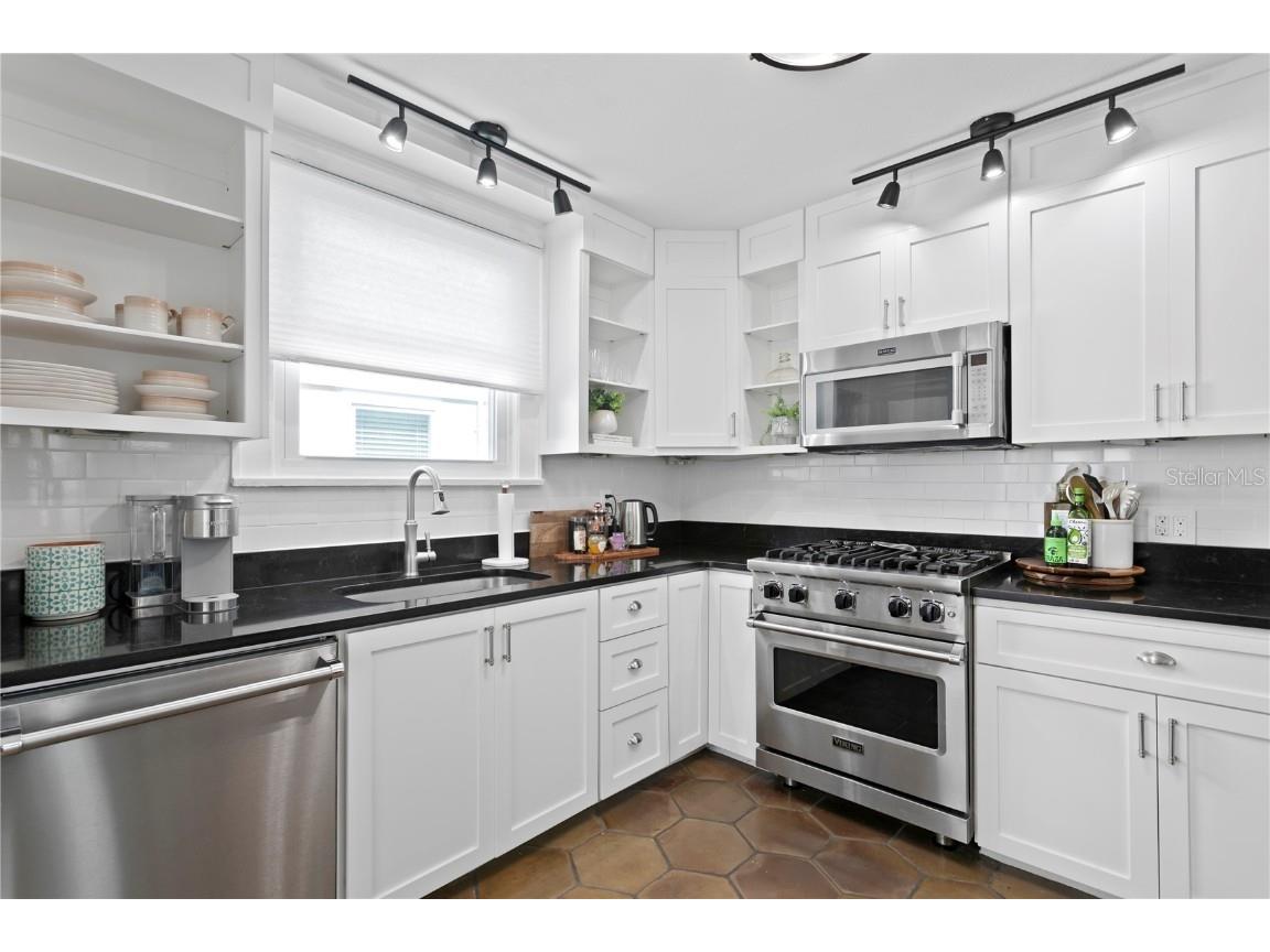 1140 Oak Street NE Saint Petersburg FL 33701 A4651320 image20