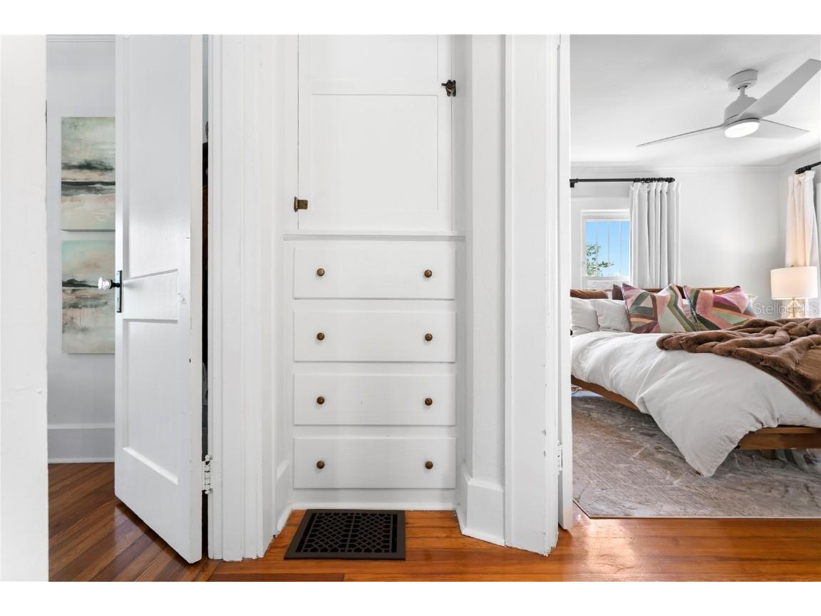 1140 Oak Street NE Saint Petersburg FL 33701 A4651320 image37