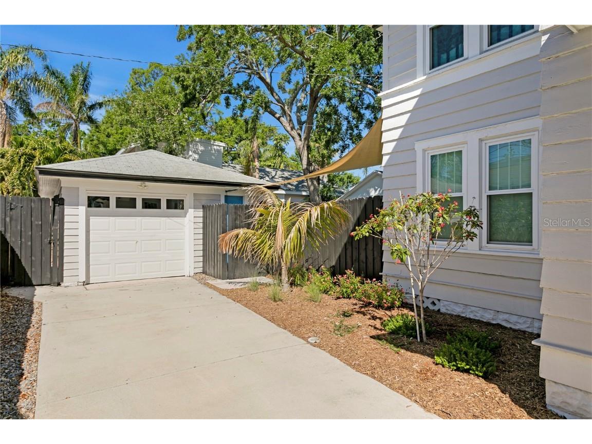 1140 Oak Street NE Saint Petersburg FL 33701 A4651320 image59
