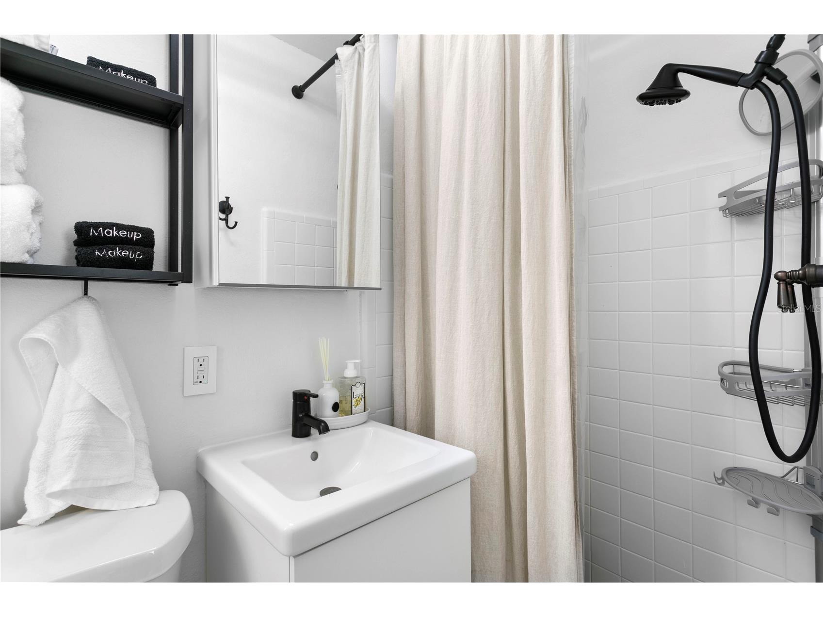 1140 Oak Street NE Saint Petersburg FL 33701 A4686778 image25