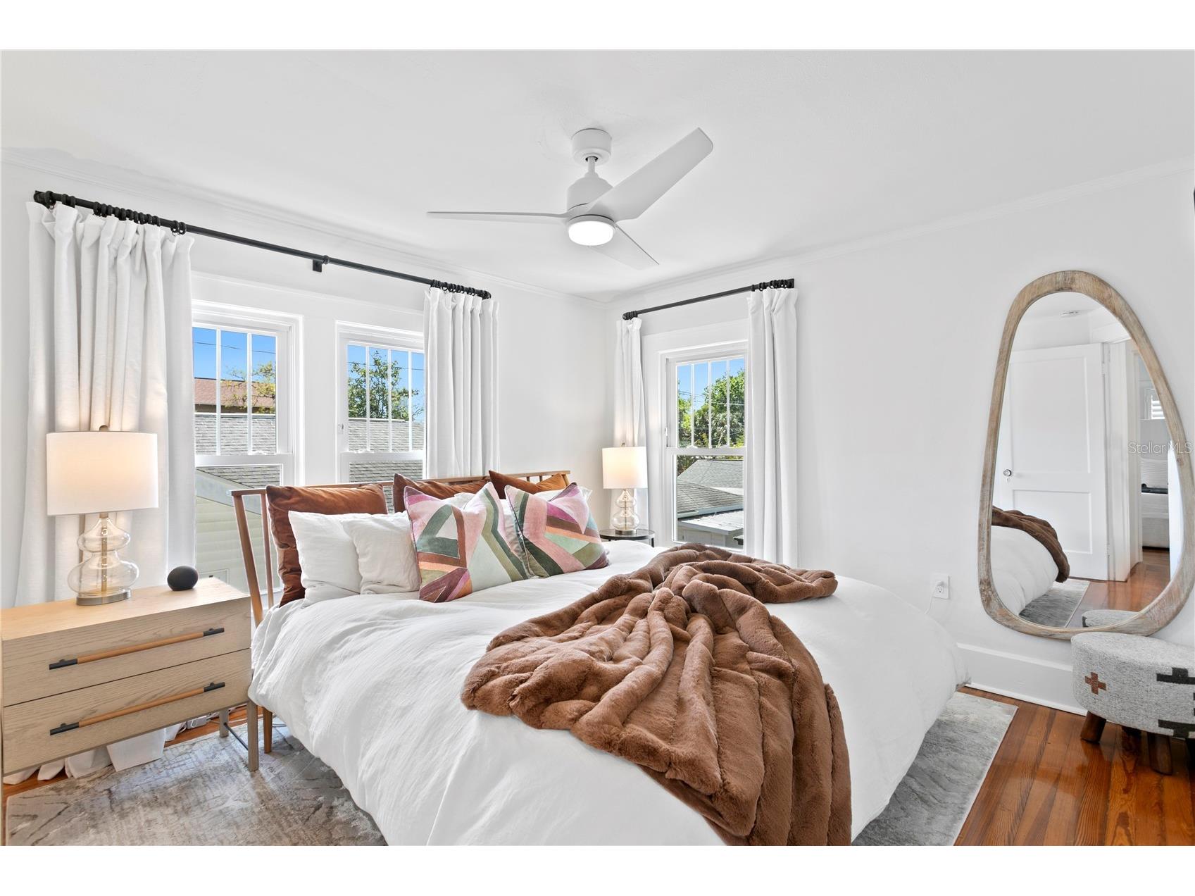 1140 Oak Street NE Saint Petersburg FL 33701 A4686778 image35