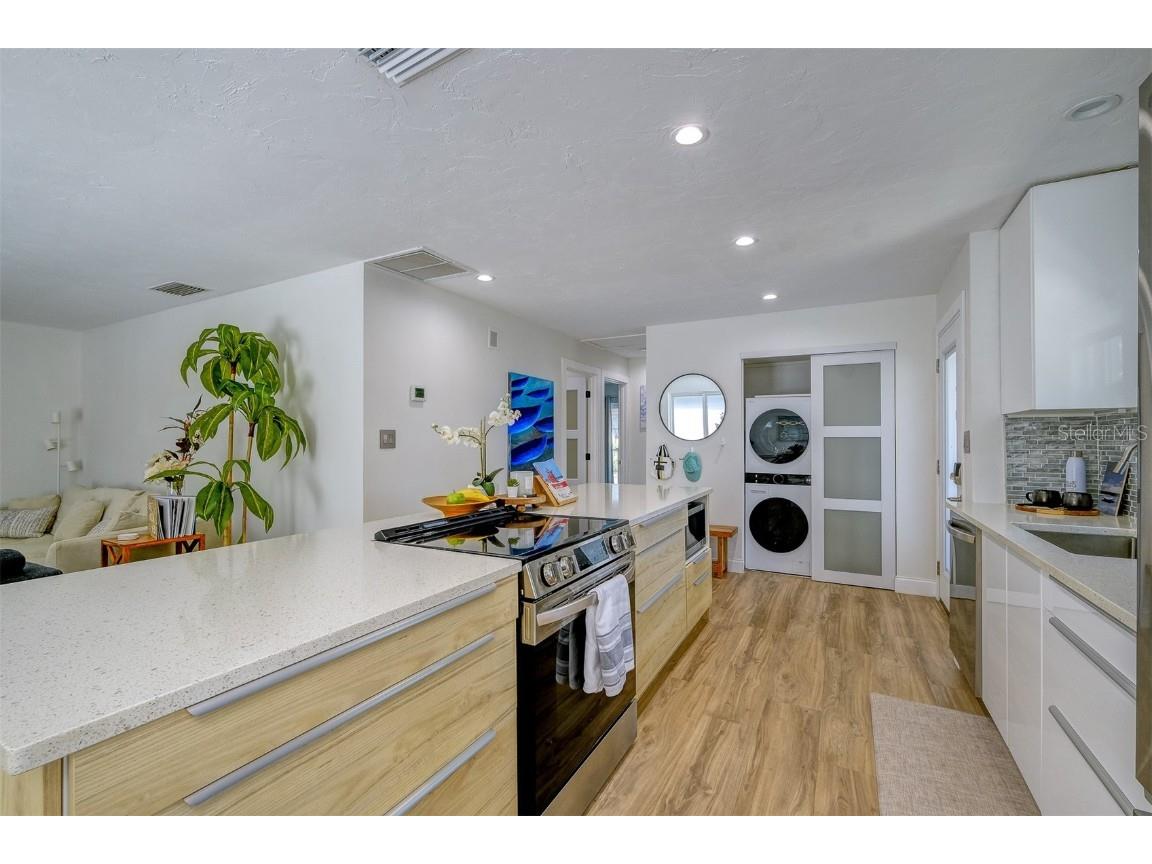 1140 S Moonmist Court #M5 Sarasota FL 34242 A4670594 image7