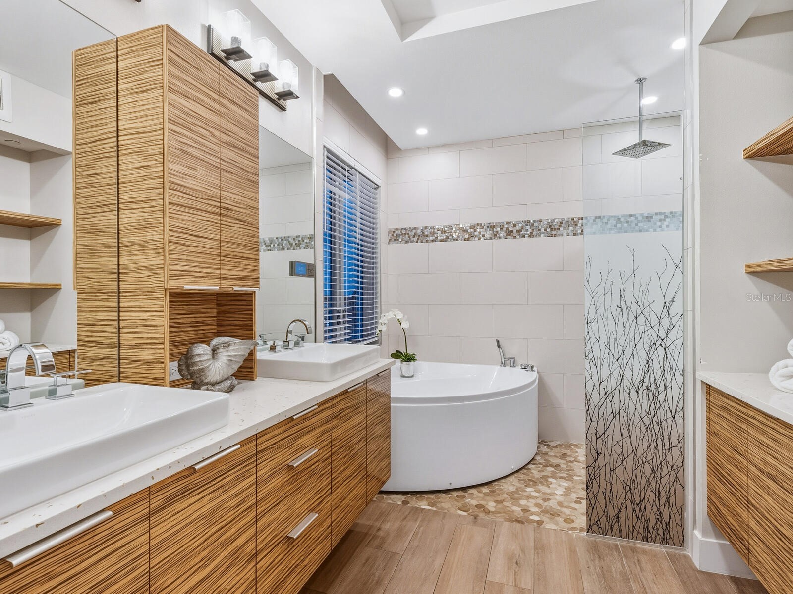 1140 Seaside Drive #301 Siesta Key FL 34242 - THE GULF A4677378 image12