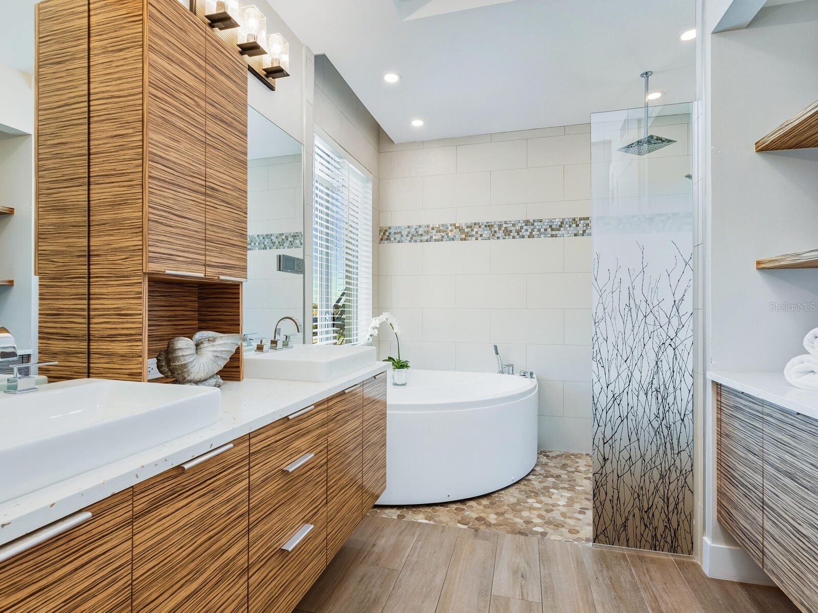 1140 Seaside Drive #301 Siesta Key FL 34242 - THE GULF A4677378 image32