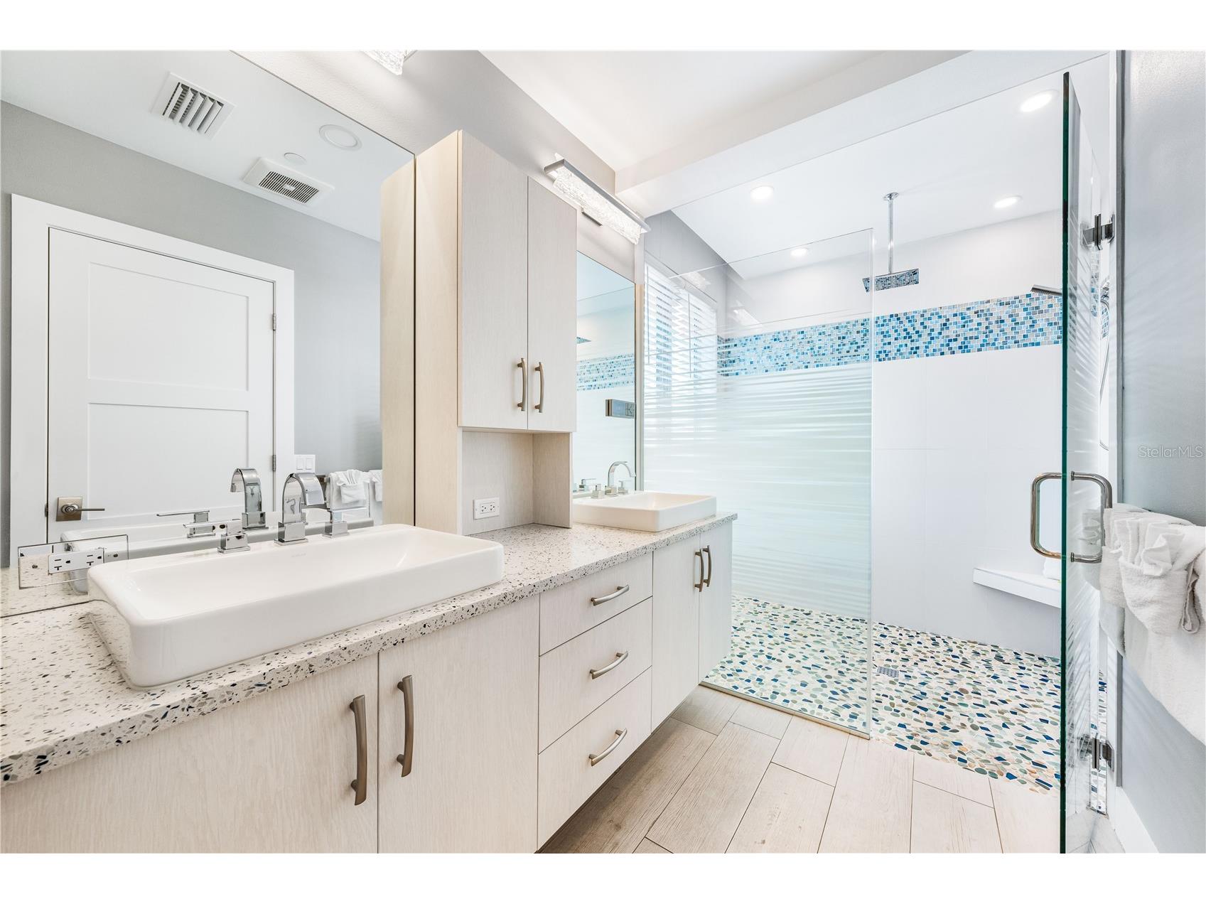 1140 Seaside Drive #301 Siesta Key FL 34242 - THE GULF A4677378 image50