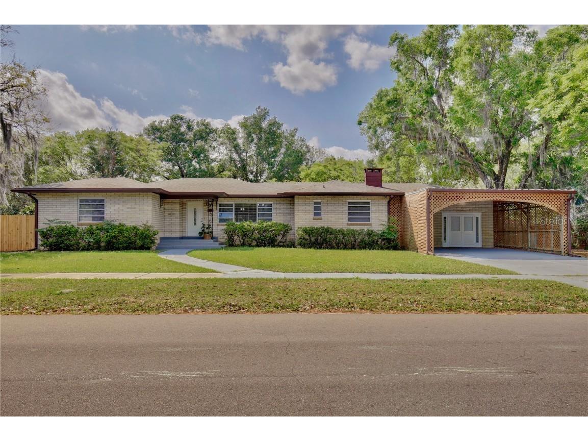 1140 W Rich Avenue Deland FL 32720 T3433372 image1