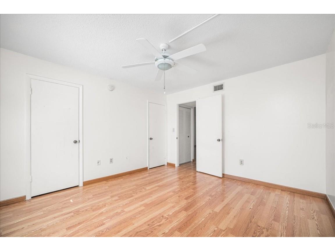 11401 3rd Street N #2 Saint Petersburg FL 33716 TB8426139 image13