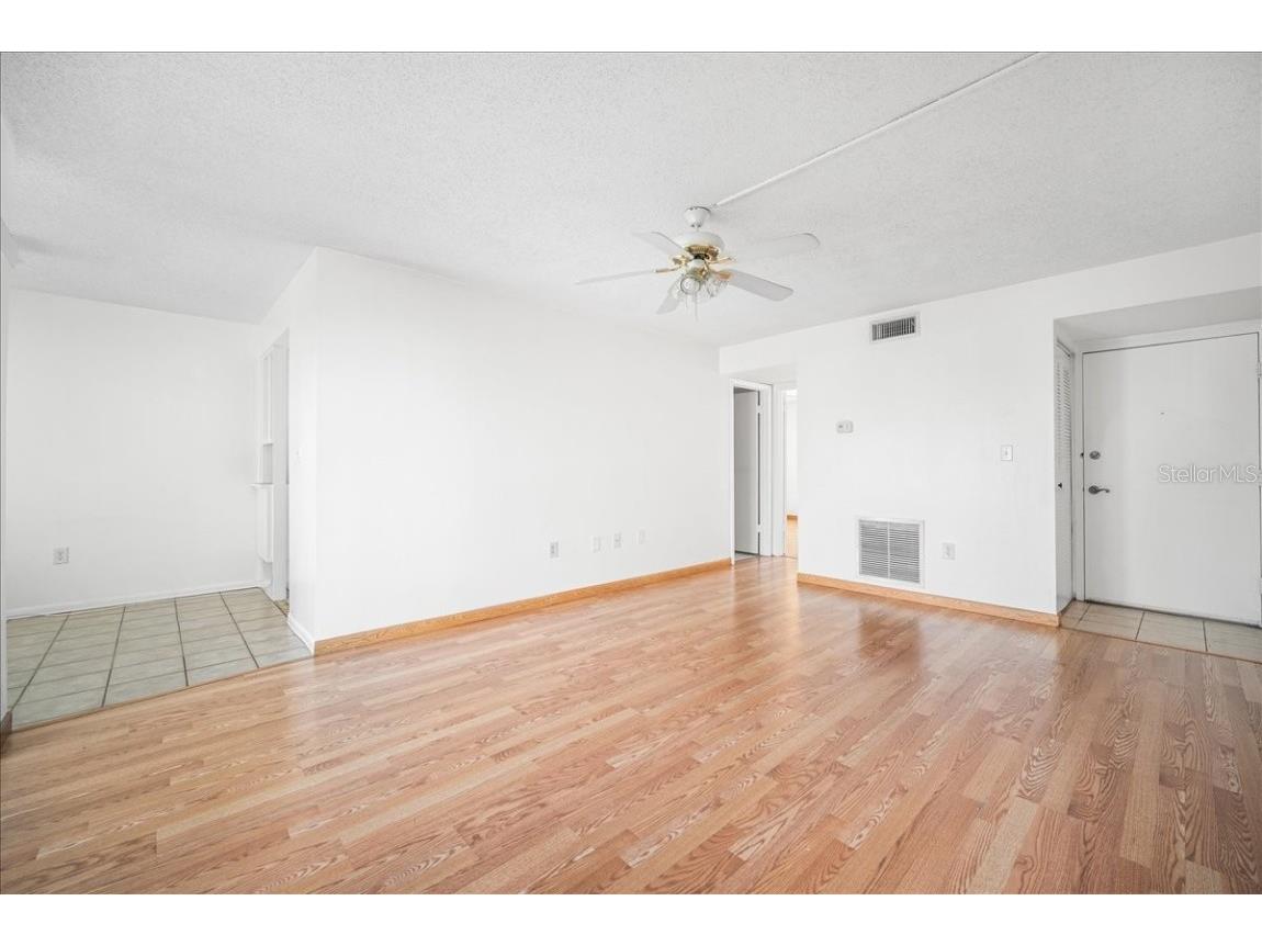 11401 3rd Street N #2 Saint Petersburg FL 33716 TB8426139 image6