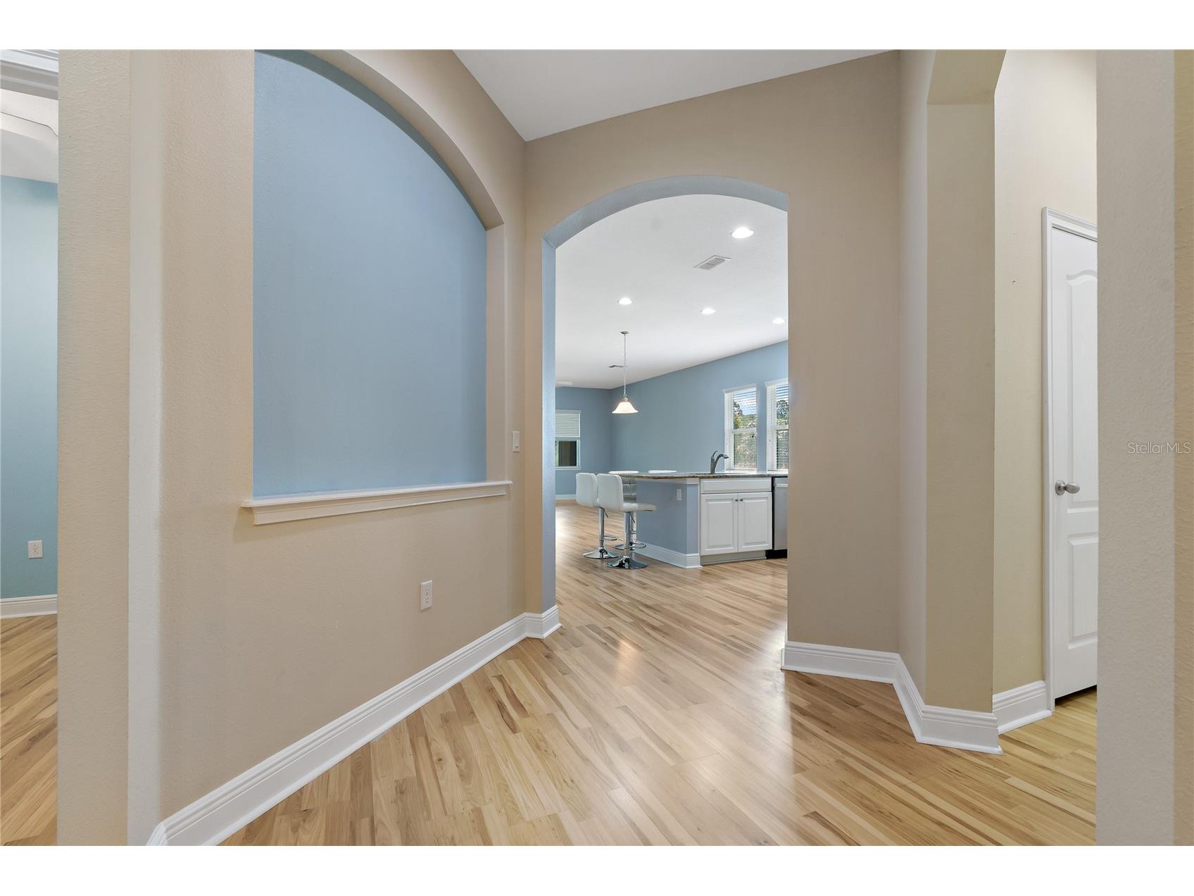 11401 Quiet Forest Drive Tampa FL 33635 W7875404 image4