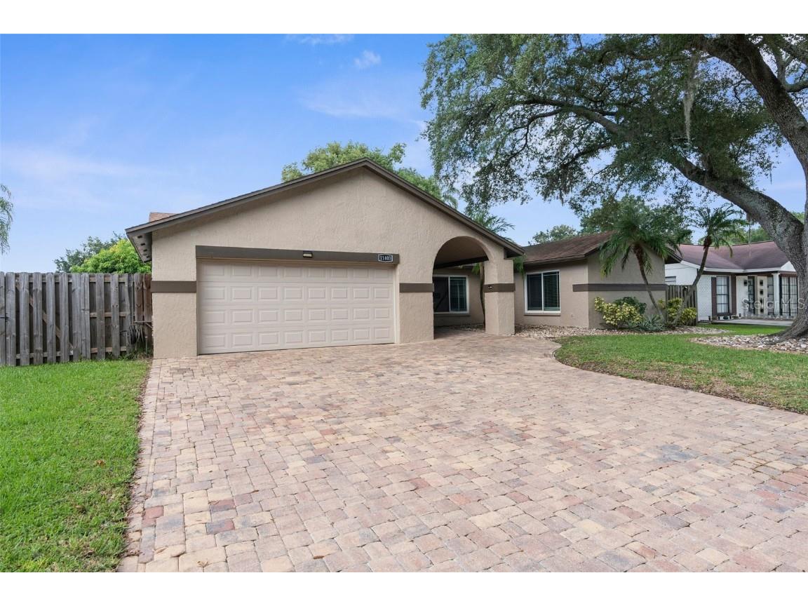 11403 Country Oaks Drive Tampa FL 33618 T3552805 image1