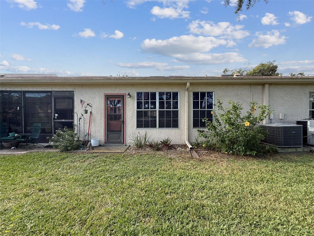 11403 Versailles Lane #E Port Richey FL 34668 W7880404 image45