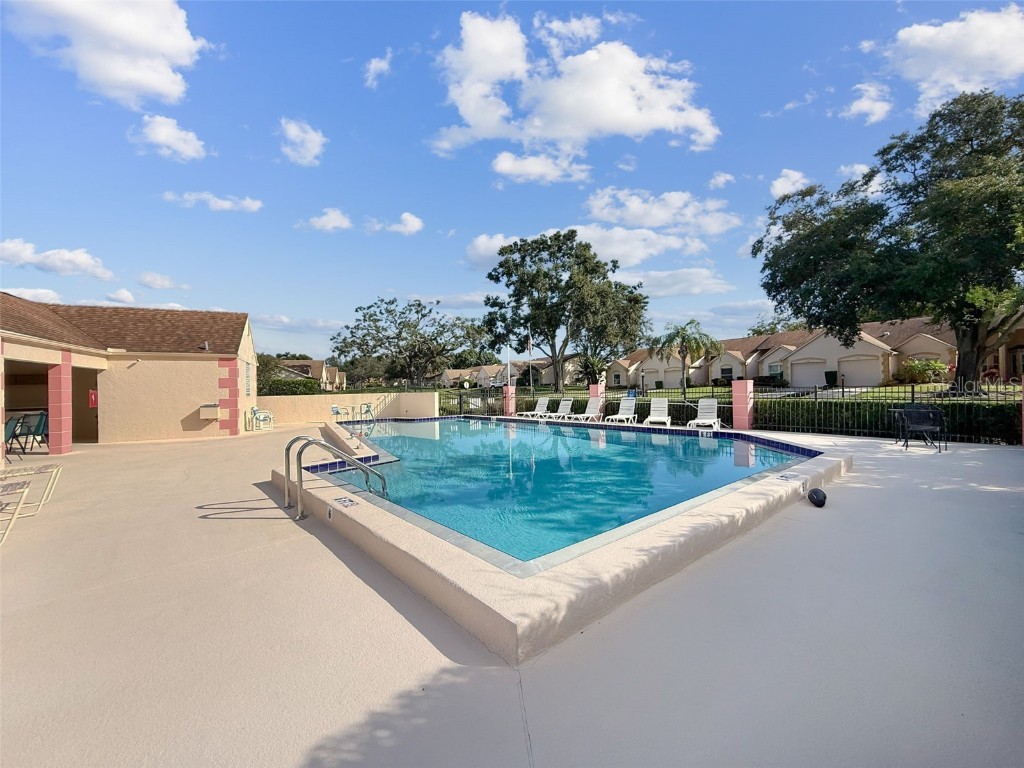 11403 Versailles Lane #E Port Richey FL 34668 W7880404 image54