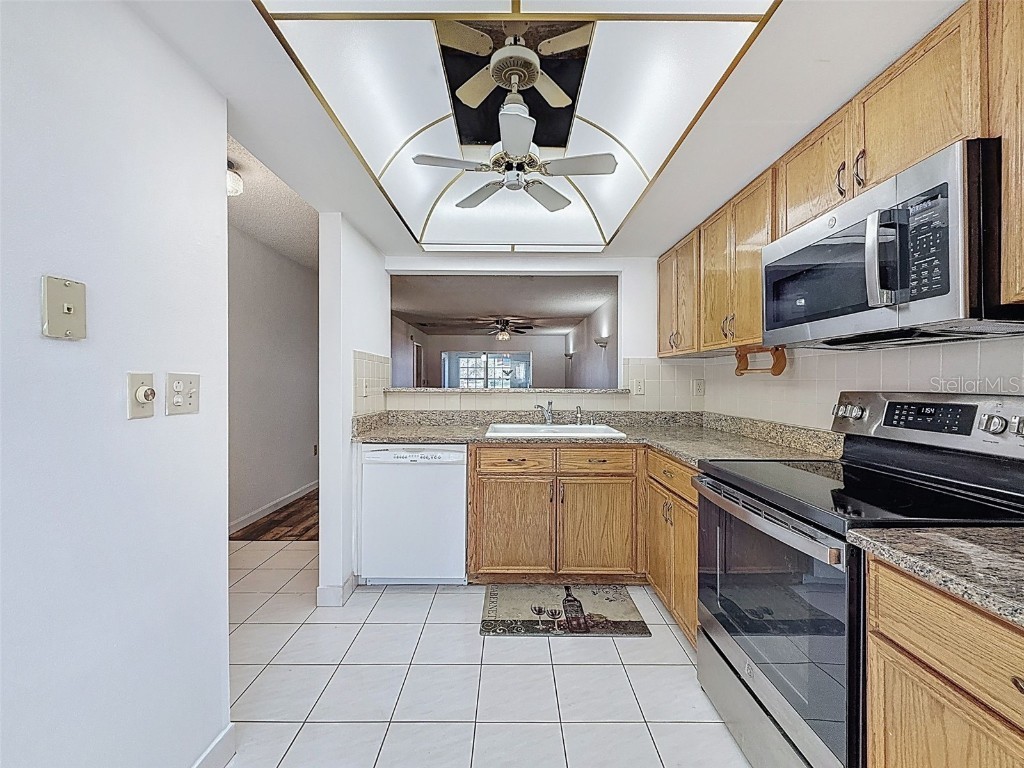 11403 Versailles Lane #E Port Richey FL 34668 W7880404 image6