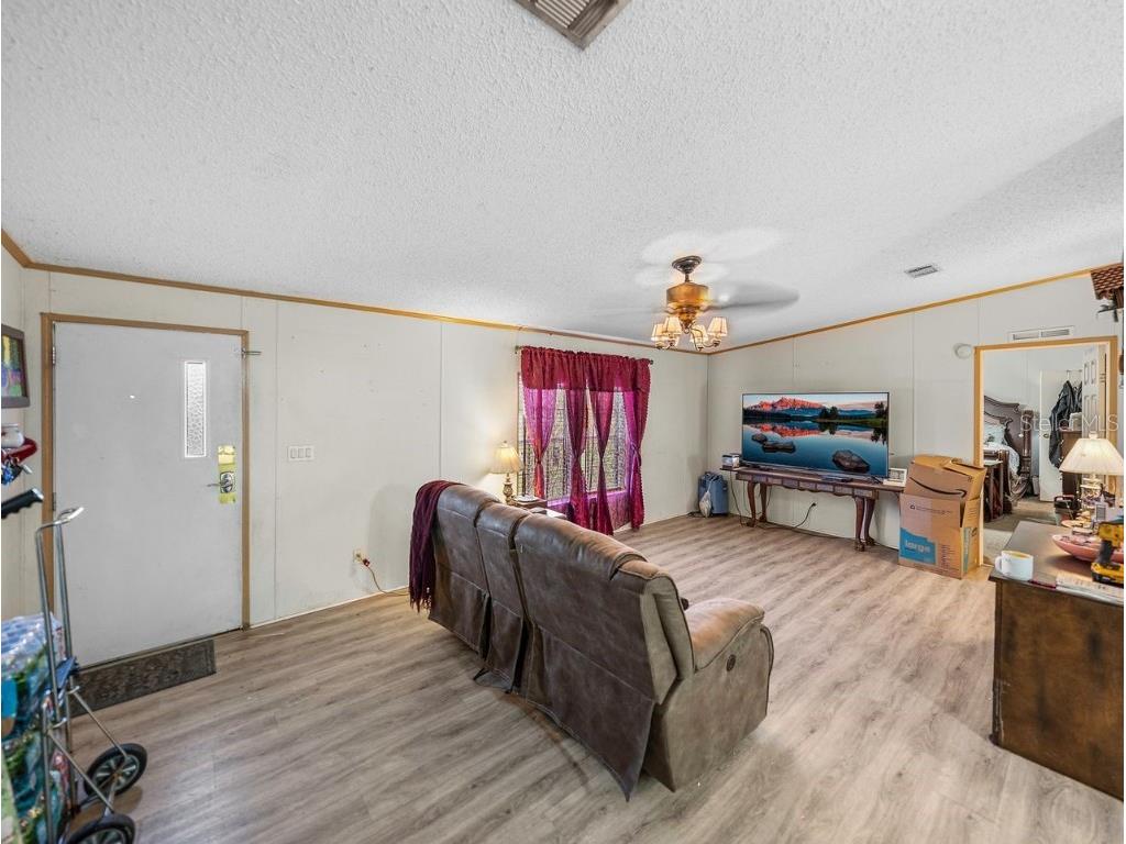 11404 Lithia Pinecrest Road Lithia FL 33547 TB8333648 image10