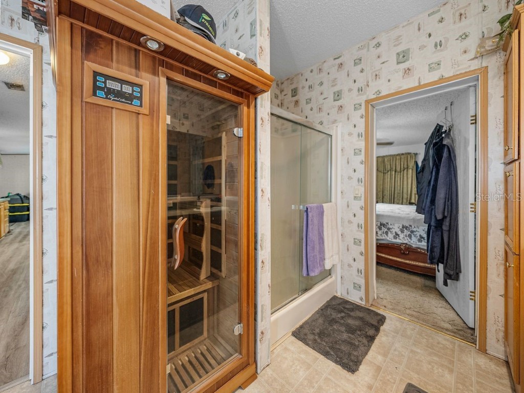 11404 Lithia Pinecrest Road Lithia FL 33547 TB8333648 image38