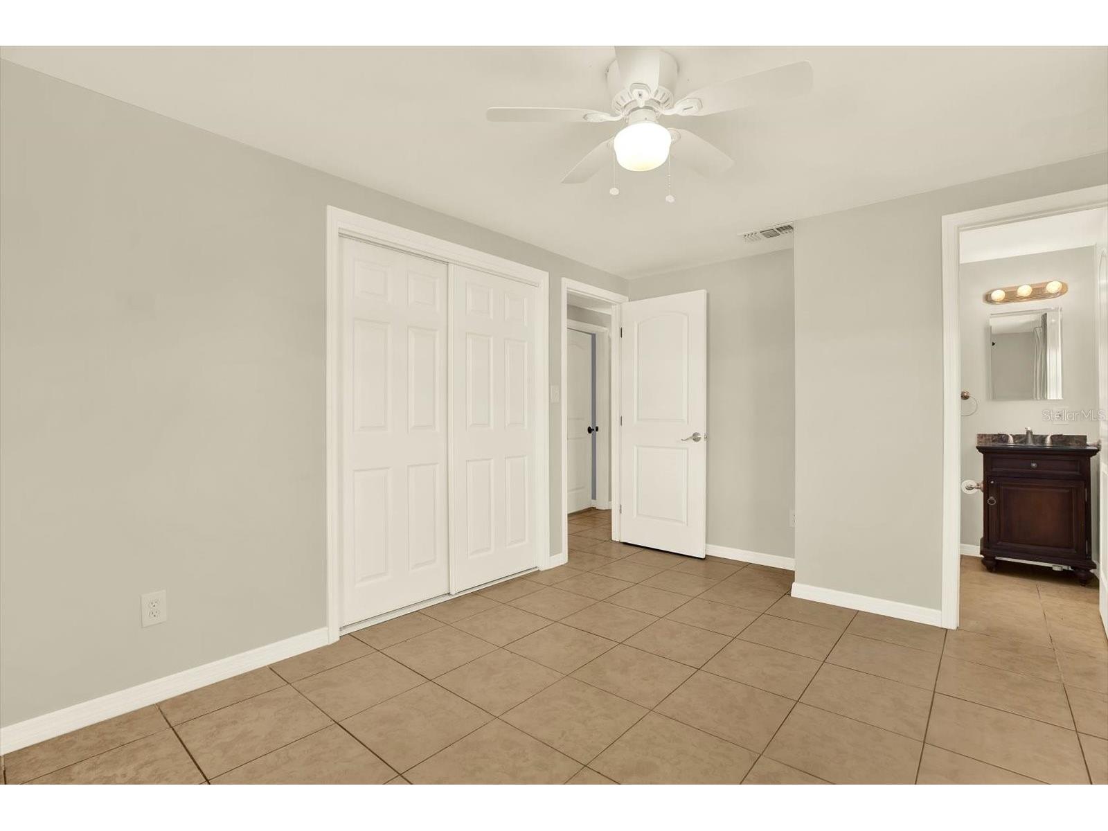 11404 N 52nd Street Tampa FL 33617 TB8469709 image20