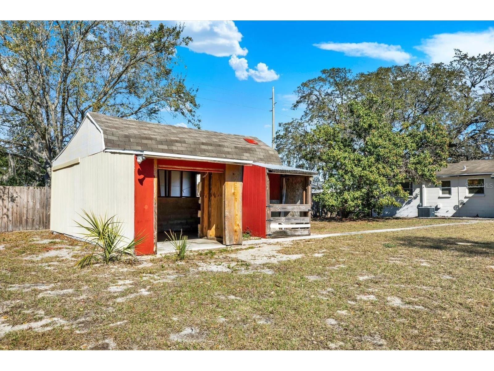 11404 N 52nd Street Tampa FL 33617 TB8469709 image26