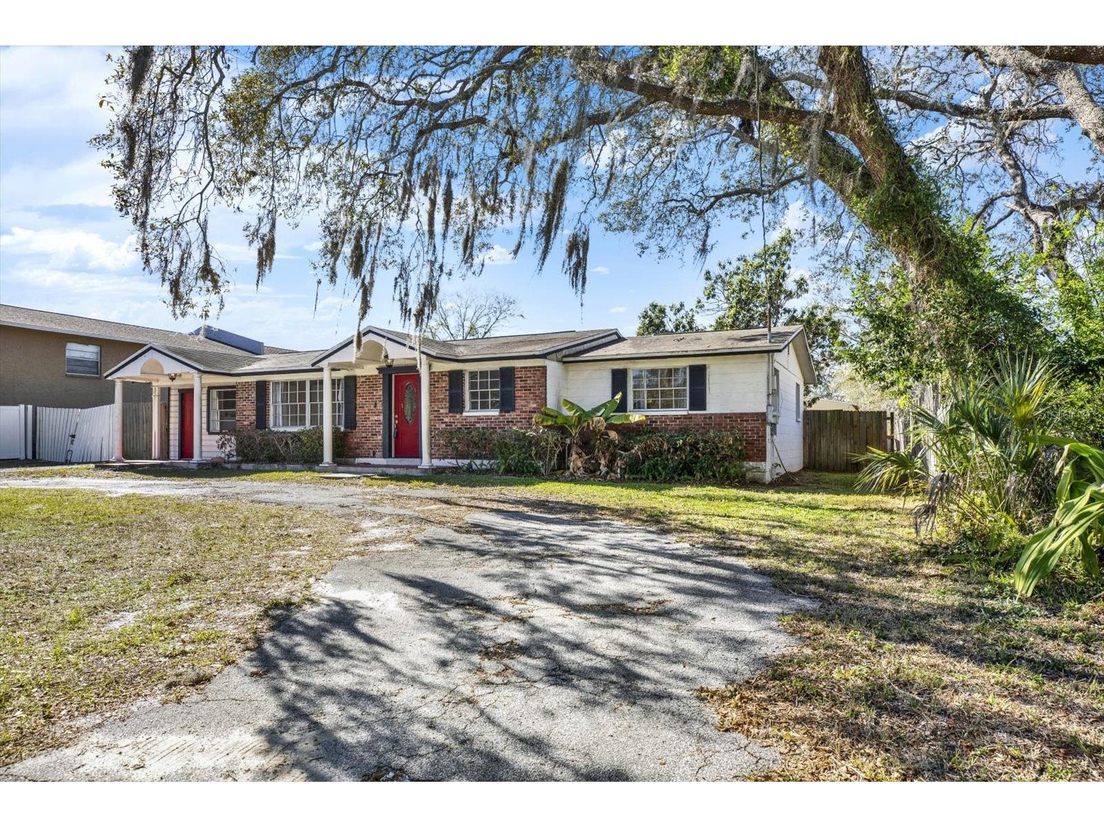 11404 N 52nd Street Tampa FL 33617 TB8469709 image3