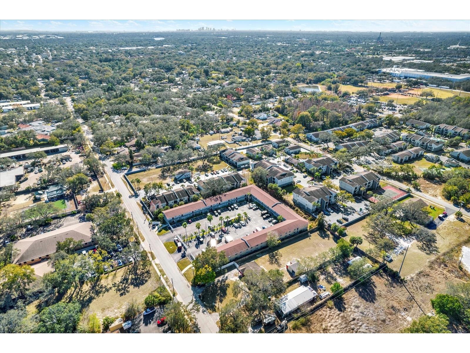11404 N 52nd Street Tampa FL 33617 TB8469709 image34
